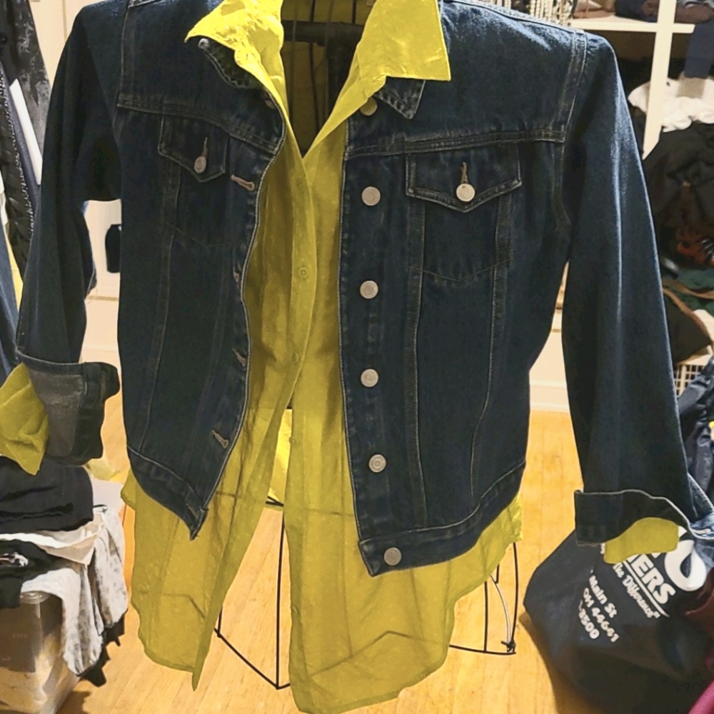 Jean Jacket - Picture 1 of 4